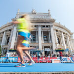 Marathonläufer vor dem Wiener Burgtheater
